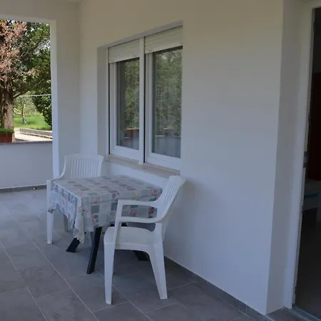 Apartments Alen Draga Bascanska Exterior photo