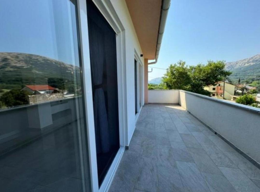 Alen Apartament Draga Bašćanska
